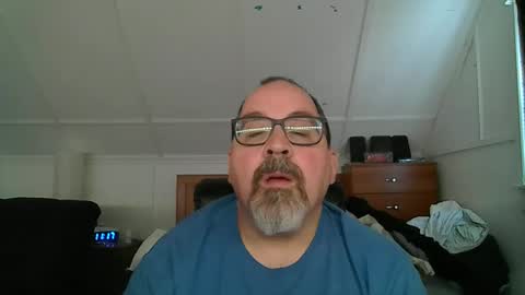 Snapshot of niceguy7208 chatting on 06-06-26, 03:17 niceguy7208 online show from 06-06-26, 03:17