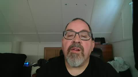 Snapshot of niceguy7208 chatting on 06-14-26, 03:14 niceguy7208 online show from 06-14-26, 03:14