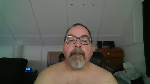 Snapshot of niceguy7208 chatting on 06-22-26, 03:25 niceguy7208 online show from 06-22-26, 03:25