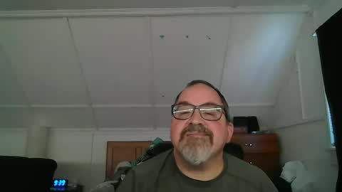 Snapshot of niceguy7208 chatting on 07-04-26, 01:39 niceguy7208 online show from 07-04-26, 01:39