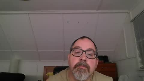 Snapshot of niceguy7208 chatting on 07-07-26, 06:05 niceguy7208 online show from 07-07-26, 06:05