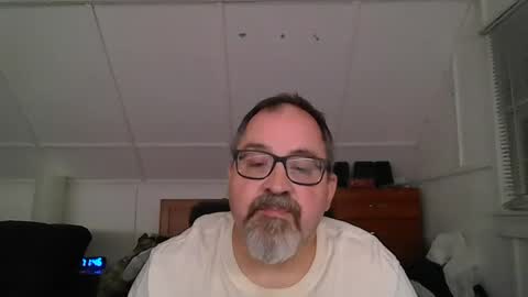 Snapshot of niceguy7208 chatting on 07-17-26, 03:46 niceguy7208 online show from 07-17-26, 03:46