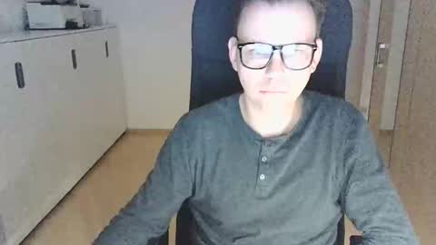 Snapshot of niceguyflo chatting on 02-27-25, 12:10 NiceGuyFlo online show from 02-27-25, 12:10