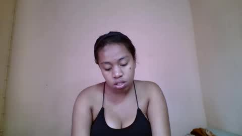 Snapshot of nicelly01 chatting on 06-03-26, 06:49 nicelly01 online show from 06-03-26, 06:49