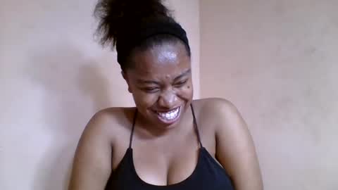 Snapshot of nicelly01 chatting on 07-01-26, 06:07 nicelly01 online show from 07-01-26, 06:07
