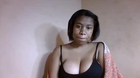 Snapshot of nicelly01 chatting on 07-09-26, 10:58 nicelly01 online show from 07-09-26, 10:58