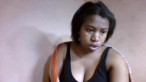 Snapshot of nicelly01 chatting on 07-13-26, 06:05 nicelly01 online show from 07-13-26, 06:05
