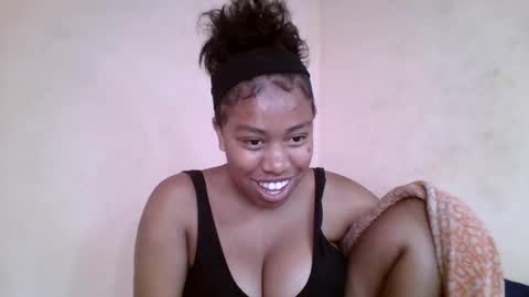 Snapshot of nicelly01 chatting on 07-14-26, 10:21 nicelly01 online show from 07-14-26, 10:21