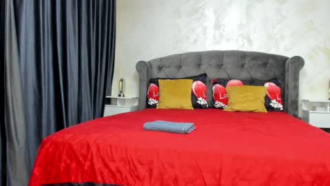 Sophie online show from 12-04-24, 06:55