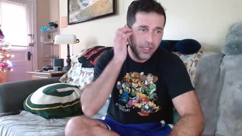 Snapshot of nichous77 chatting on 12-30-24, 08:15 Nick online show from 12-30-24, 08:15