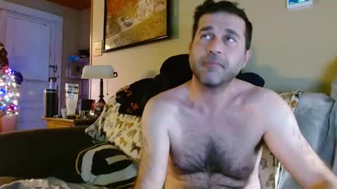 Snapshot of nichous77 chatting on 01-01-25, 12:11 Nick online show from 01-01-25, 12:11