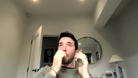 Snapshot of niciboi chatting on 01-06-26, 01:04 James online show from 01-06-26, 01:04