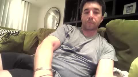 Snapshot of niciboi chatting on 05-02-26, 10:15 James online show from 05-02-26, 10:15