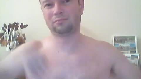 nick1990b online show from 12-18-25, 06:47