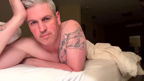 nick578320 online show from 10-05-25, 05:11