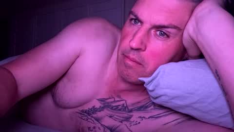 nick578320 online show from 11-10-25, 01:21