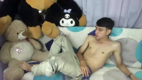 Snapshot of nick_damon chatting on 02-17-26, 04:46 Nick online show from 02-17-26, 04:46