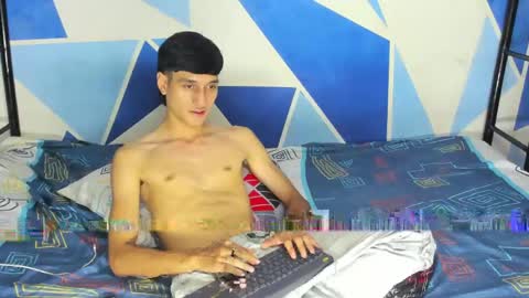Snapshot of nick_damon chatting on 05-07-26, 03:56 Nick online show from 05-07-26, 03:56