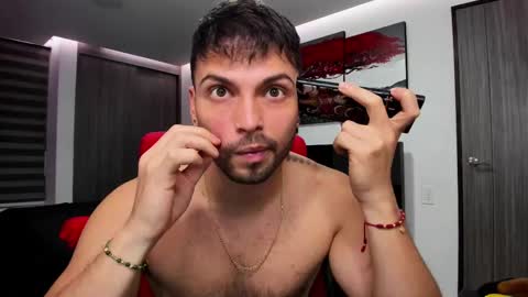 Snapshot of nick_klaus chatting on 02-19-25, 01:40 Nick Klaus online show from 02-19-25, 01:40