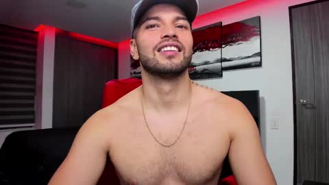 Snapshot of nick_klaus chatting on 03-05-25, 11:38 Nick Klaus online show from 03-05-25, 11:38