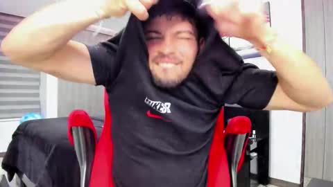 Snapshot of nick_klaus chatting on 10-09-25, 11:25 Nick Klaus online show from 10-09-25, 11:25