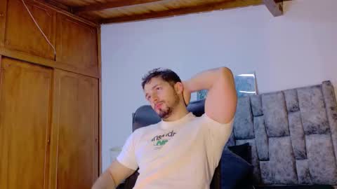 Snapshot of nick_moss_ chatting on 02-12-26, 11:05 nick_moss_ online show from 02-12-26, 11:05