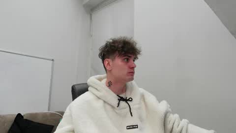 NICK PHILLIP online show from 11-01-25, 01:46