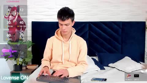 Snapshot of nick_torn chatting on 09-26-25, 12:09 Nick online show from 09-26-25, 12:09