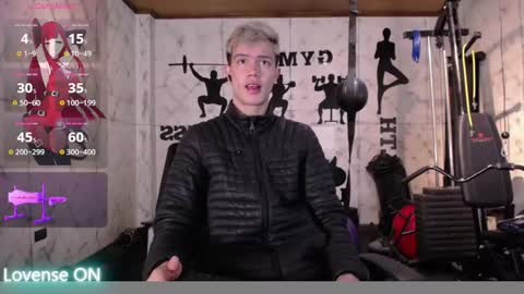 Snapshot of nick_torn chatting on 11-14-25, 12:26 Nick online show from 11-14-25, 12:26