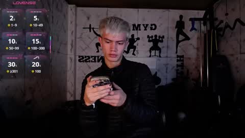 Snapshot of nick_torn chatting on 12-14-25, 12:21 Nick online show from 12-14-25, 12:21