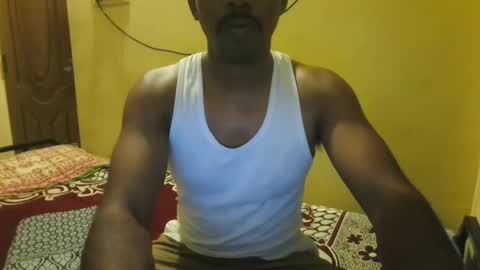 Snapshot of nickboy2106 chatting on 03-09-26, 06:56 vicky online show from 03-09-26, 06:56