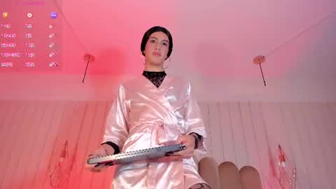 nickiwestt___ online show from 07-09-26, 08:02