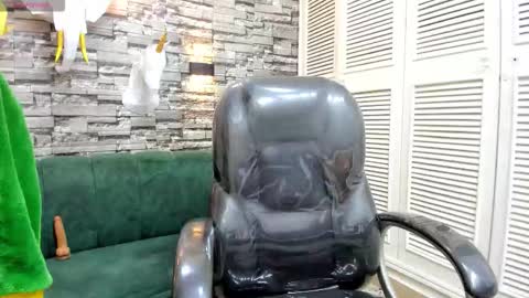 Snapshot of nickk_wolff chatting on 11-23-25, 03:39 Nickk Wolff online show from 11-23-25, 03:39