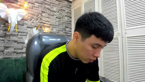 Snapshot of nickk_wolff chatting on 12-04-25, 04:00 Nickk Wolff online show from 12-04-25, 04:00