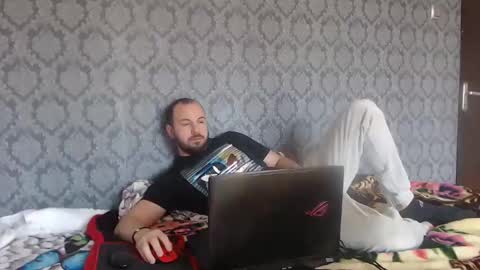 Julian online show from 03-06-25, 10:52