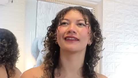 Snapshot of nickollsaenz chatting on 06-10-26, 04:01 nickollsaenz online show from 06-10-26, 04:01