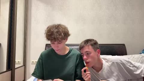 nickoxide online show from 09-15-25, 04:51