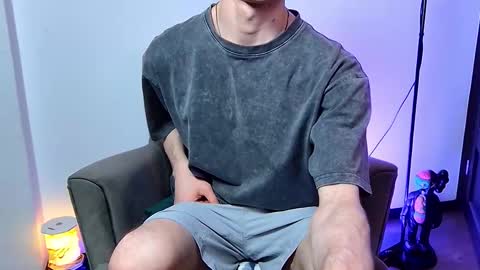 Snapshot of nicktazy chatting on 12-17-25, 06:03 Nico online show from 12-17-25, 06:03