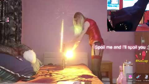 Snapshot of nicktu52 chatting on 12-19-25, 12:50 nicktuuk online show from 12-19-25, 12:50