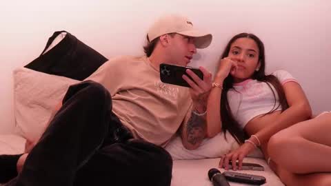 Snapshot of nicky_and_blake chatting on 02-25-25, 12:14 nicky and blake online show from 02-25-25, 12:14