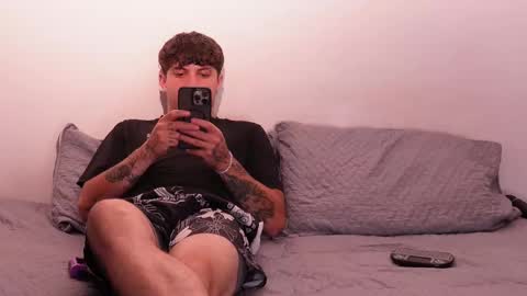 Snapshot of nicky_and_blake chatting on 03-03-25, 09:48 nicky and blake online show from 03-03-25, 09:48