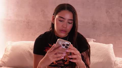 Snapshot of nicky_and_blake chatting on 10-05-25, 04:49 nicky and blake online show from 10-05-25, 04:49