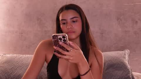 Snapshot of nicky_and_blake chatting on 11-10-25, 08:41 nicky and blake online show from 11-10-25, 08:41