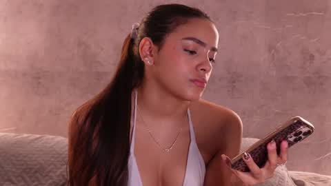 Snapshot of nicky_and_blake chatting on 12-03-25, 03:32 nicky and blake online show from 12-03-25, 03:32