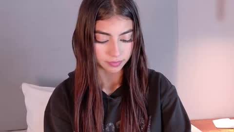 Snapshot of nicky_belmonth chatting on 02-10-25, 05:52 nicky_belmonth online show from 02-10-25, 05:52