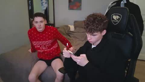 Snapshot of nicky_mart chatting on 12-19-25, 05:42 Nicki Danny online show from 12-19-25, 05:42