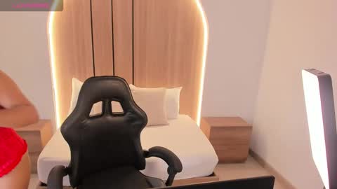 Nicky  online show from 11-06-25, 02:45