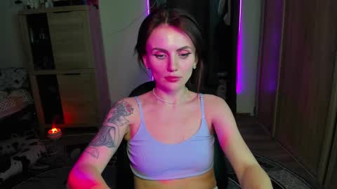 Nicky Weekends online show from 02-10-25, 03:21