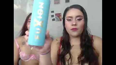 Nickyandcam online show from 09-20-25, 02:34