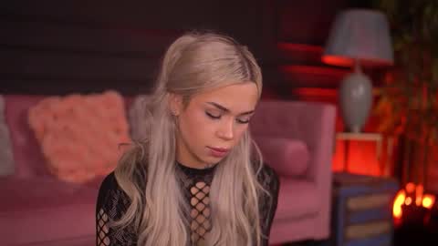 Nicky online show from 11-20-25, 06:51